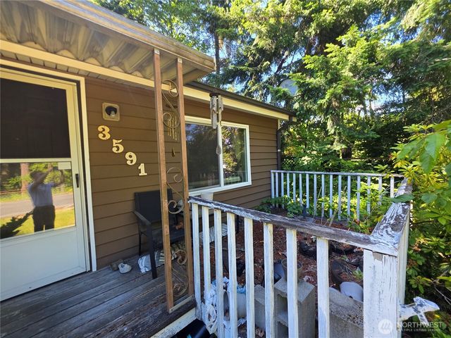 3591 Pine Road, Bremerton, WA 98310