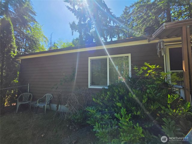 3591 Pine Road, Bremerton, WA 98310