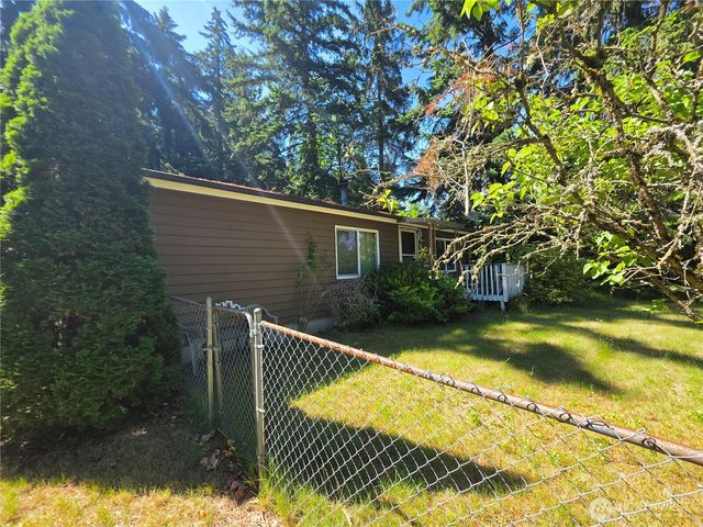 3591 Pine Road, Bremerton, WA 98310