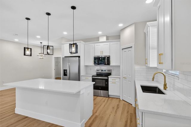 19326 CENTER STREET, Brooksville, FL 34601