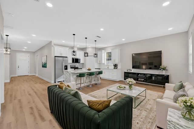 19326 CENTER STREET, Brooksville, FL 34601