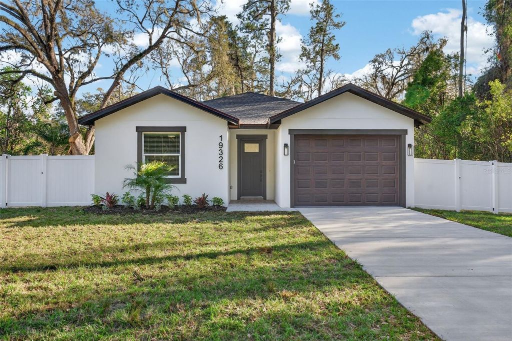 19326 CENTER STREET, Brooksville, FL 34601