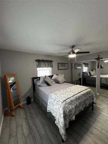 9328 FOREST HILLS, Tampa, FL 33612