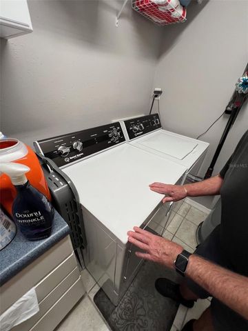 9328 FOREST HILLS, Tampa, FL 33612