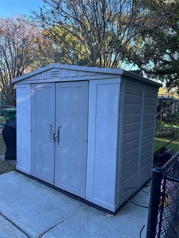 9328 FOREST HILLS, Tampa, FL 33612