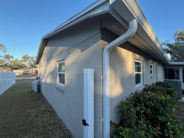 9328 FOREST HILLS, Tampa, FL 33612