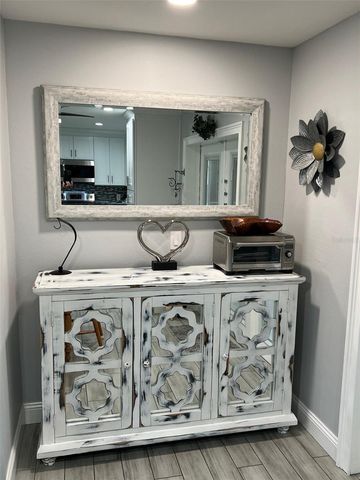 9328 FOREST HILLS, Tampa, FL 33612