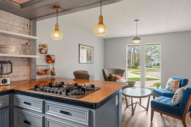 16203 Longvale Drive, Houston, TX 77059