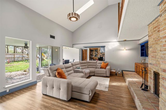 16203 Longvale Drive, Houston, TX 77059