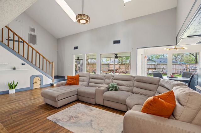 16203 Longvale Drive, Houston, TX 77059