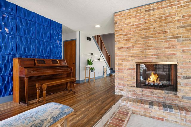 16203 Longvale Drive, Houston, TX 77059