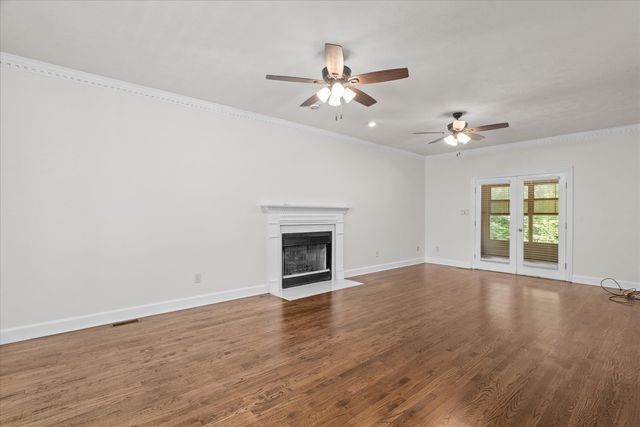104 Midlothian Court W, Aiken, SC 29803