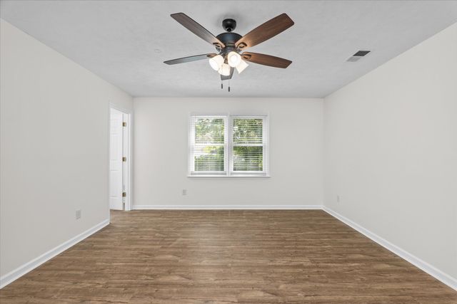 104 Midlothian Court W, Aiken, SC 29803