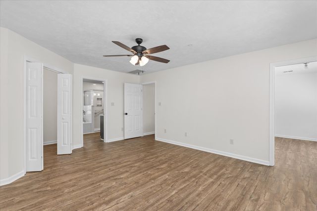 104 Midlothian Court W, Aiken, SC 29803