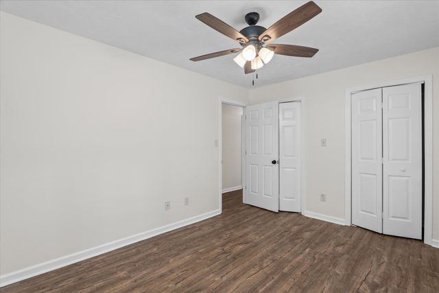 104 Midlothian Court W, Aiken, SC 29803