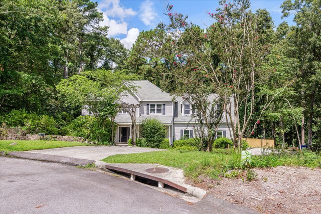 104 Midlothian Court W, Aiken, SC 29803