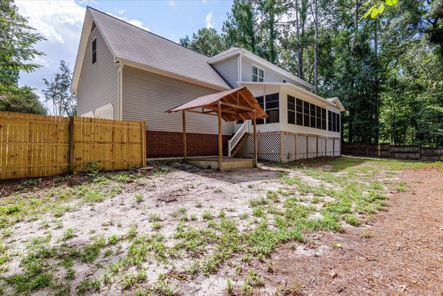 104 Midlothian Court W, Aiken, SC 29803