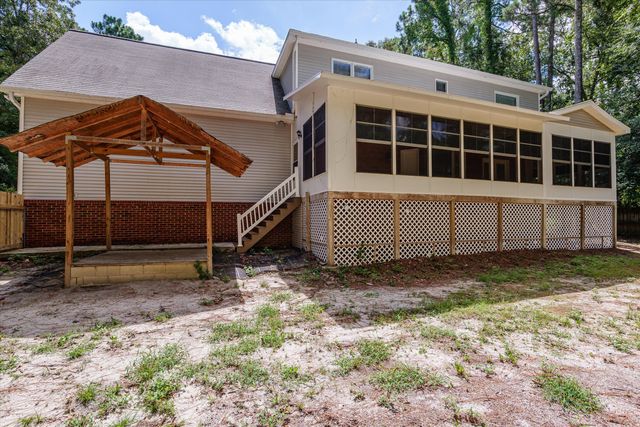 104 Midlothian Court W, Aiken, SC 29803