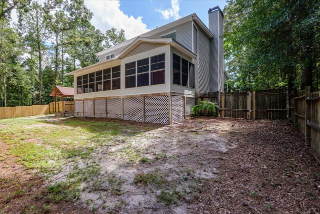 104 Midlothian Court W, Aiken, SC 29803