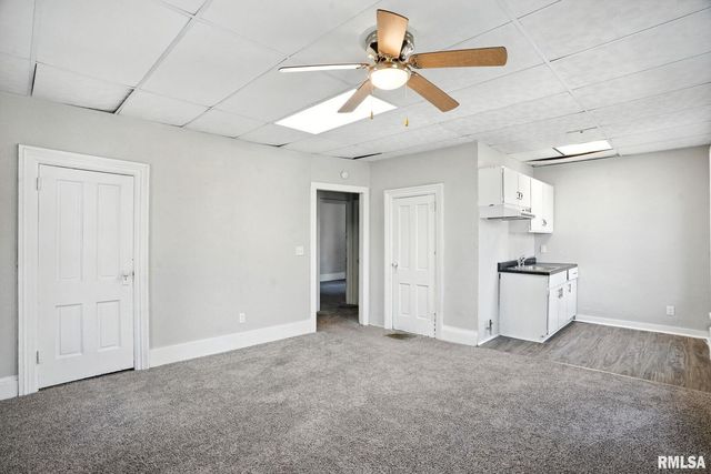 325 KIRKWOOD Boulevard, Davenport, IA 52803