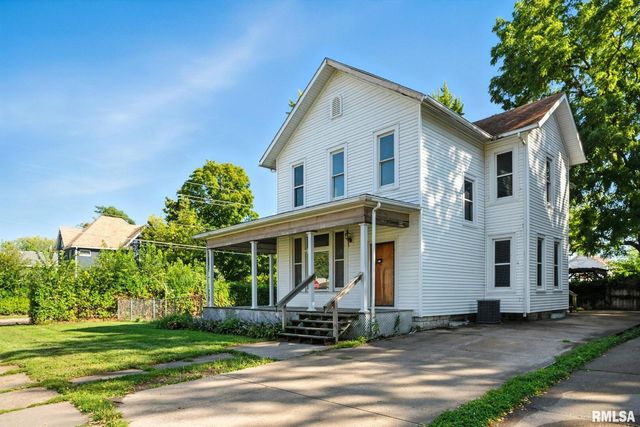 325 KIRKWOOD Boulevard, Davenport, IA 52803