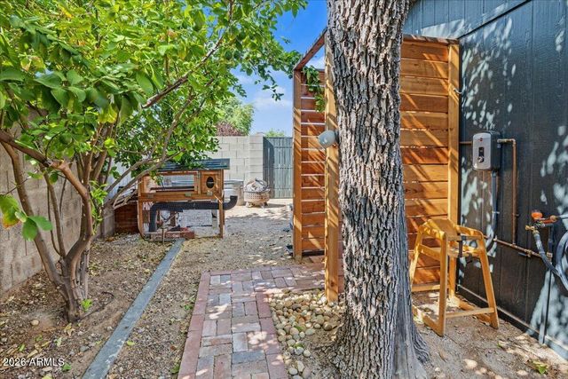 4446 N 33RD Place, Phoenix, AZ 85018