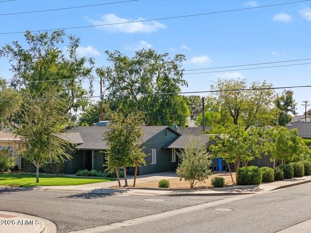 4446 N 33RD Place, Phoenix, AZ 85018