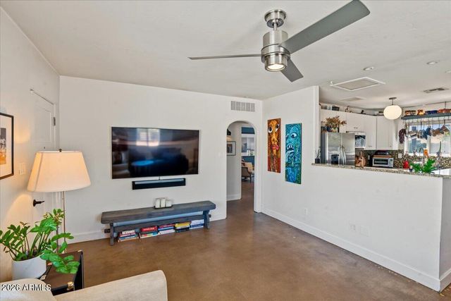 4446 N 33RD Place, Phoenix, AZ 85018