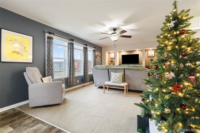 6267 Imperial Dr., Fenton, MI 48430