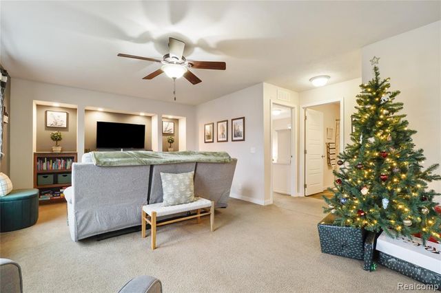 6267 Imperial Dr., Fenton, MI 48430