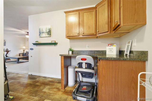 6267 Imperial Dr., Fenton, MI 48430