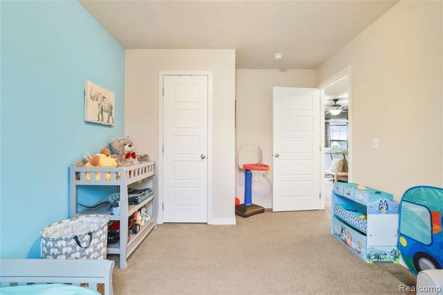 6267 Imperial Dr., Fenton, MI 48430