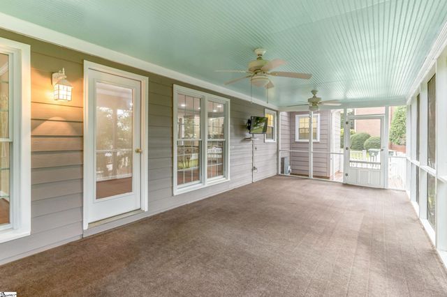 100 Moss Creek Court, Greenville, SC 29609