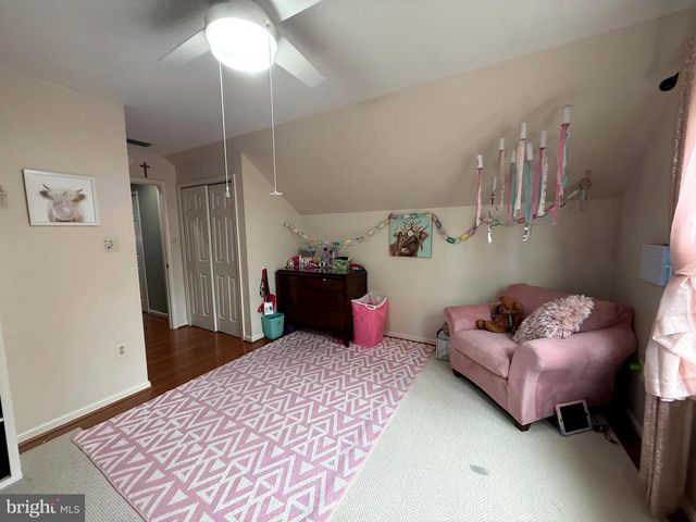 10004 MANOR PL, Fairfax, VA 22032