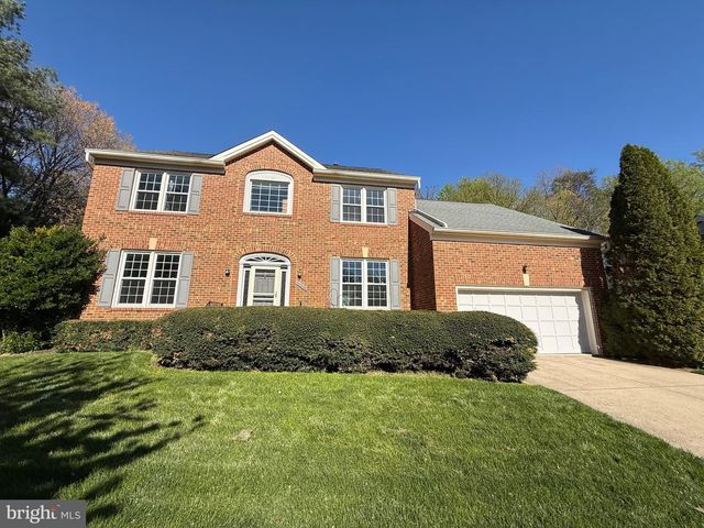 10004 MANOR PL, Fairfax, VA 22032