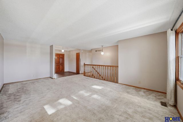 3709 Briarwood Avenue, Lincoln, NE 68516