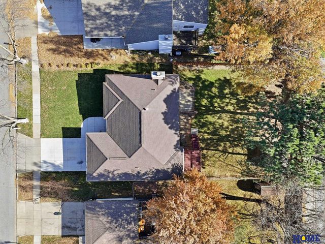 3709 Briarwood Avenue, Lincoln, NE 68516