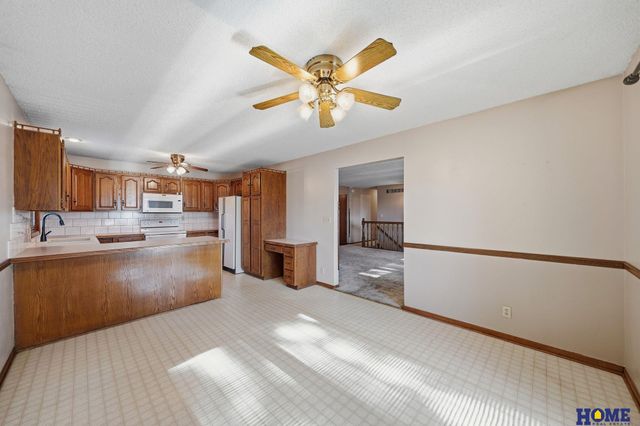 3709 Briarwood Avenue, Lincoln, NE 68516