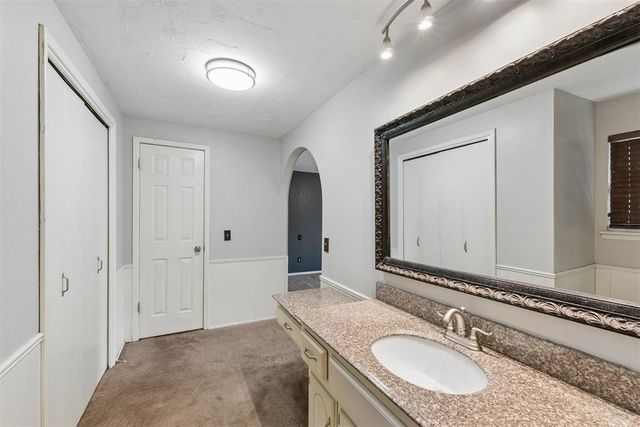 6016 Marlow Lane, Oklahoma City, OK 73132