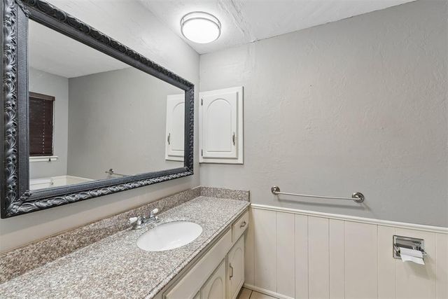 6016 Marlow Lane, Oklahoma City, OK 73132