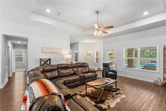 23260 Ridgewood Drive, Robertsdale, AL 36567