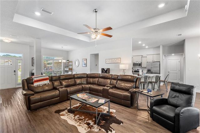 23260 Ridgewood Drive, Robertsdale, AL 36567