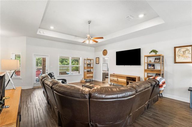 23260 Ridgewood Drive, Robertsdale, AL 36567