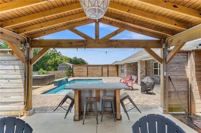 23260 Ridgewood Drive, Robertsdale, AL 36567