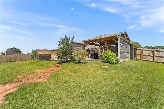 23260 Ridgewood Drive, Robertsdale, AL 36567