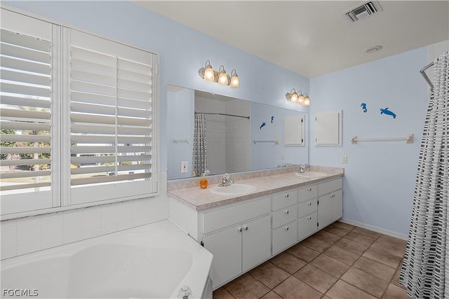 7947 Gabion CT, Bokeelia, FL 33922