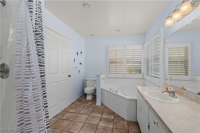 7947 Gabion CT, Bokeelia, FL 33922