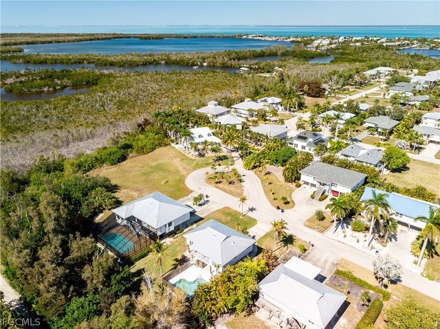 7947 Gabion CT, Bokeelia, FL 33922