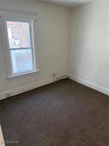 1235 Bellows Street, Akron, OH 44301