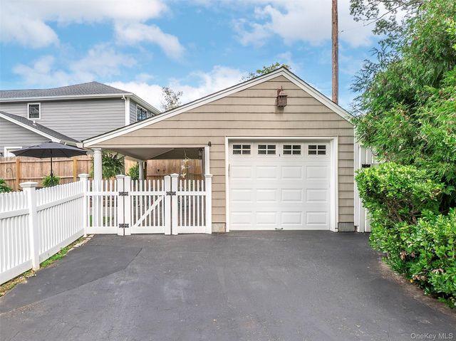 30 Waverly Street, Glen Head, NY 11545